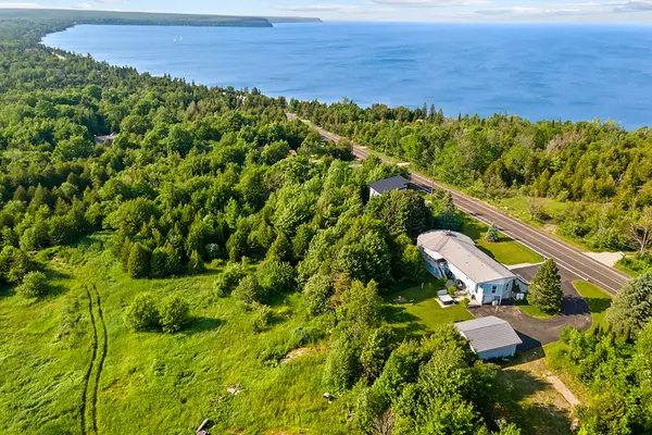 15 Isthmus bay RD, Northern Bruce Peninsula, ON N0H 1W0