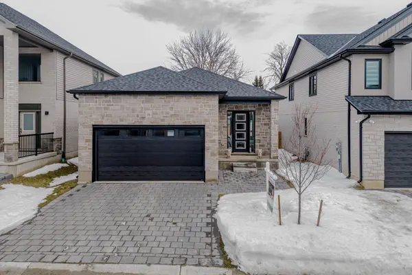 7966 Fallon DR #18, Lucan Biddulph, ON N0M 1V0