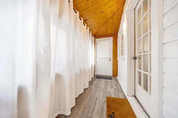 14 Laurine AVE, Guelph, ON N1E 4M9