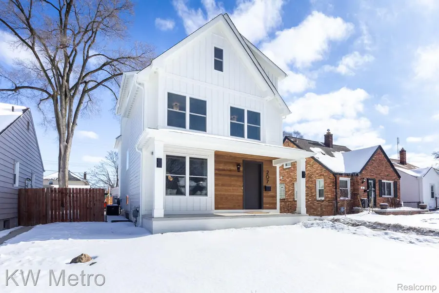 207 S Wilson AVE, Royal Oak, MI 48067