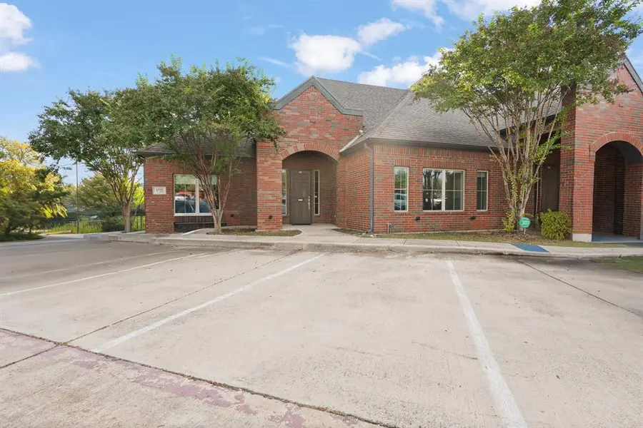 6340 Davis Boulevard, North Richland Hills, TX 76180
