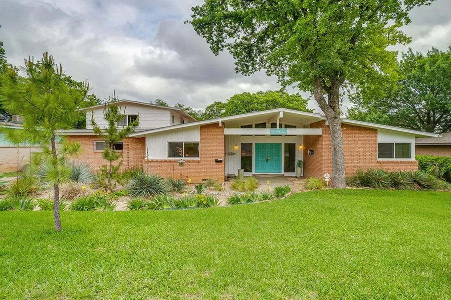 1525 Jenson Road, Fort Worth, TX 76112