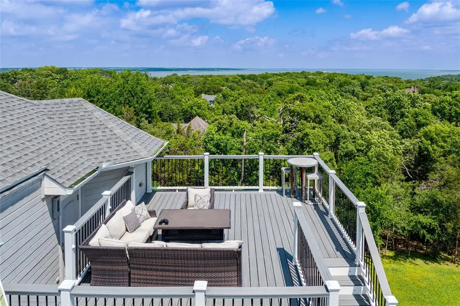 606 Lakepoint Loop, Pottsboro, TX 75076