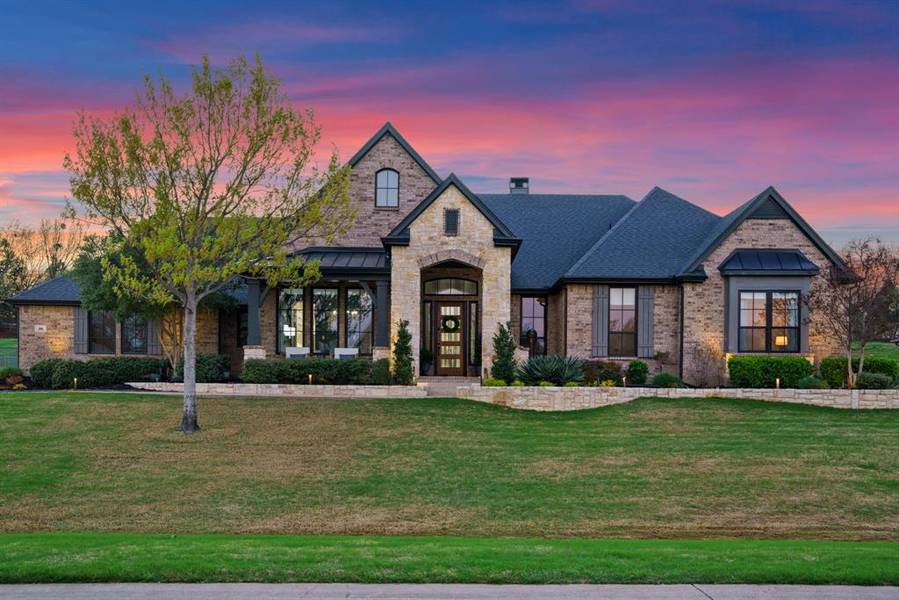 106 W Carruth Lane, Double Oak, TX 75077