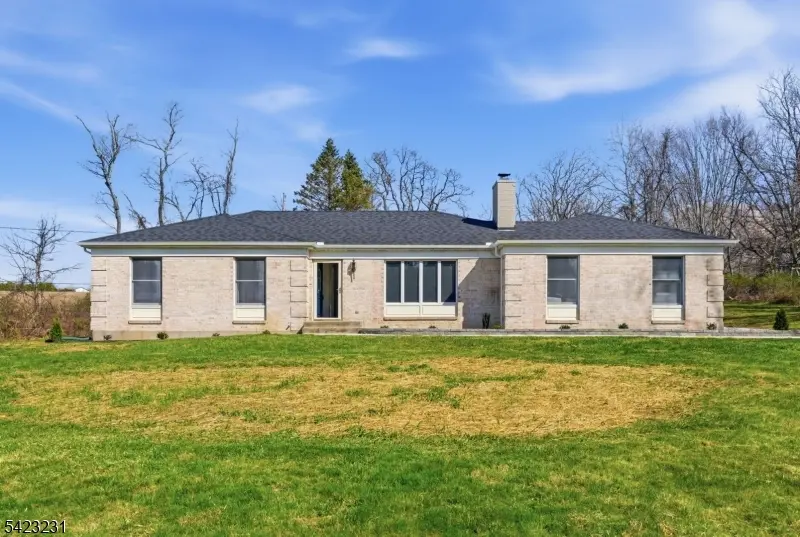 193 Bryans Rd, Washington Twp., NJ 08827