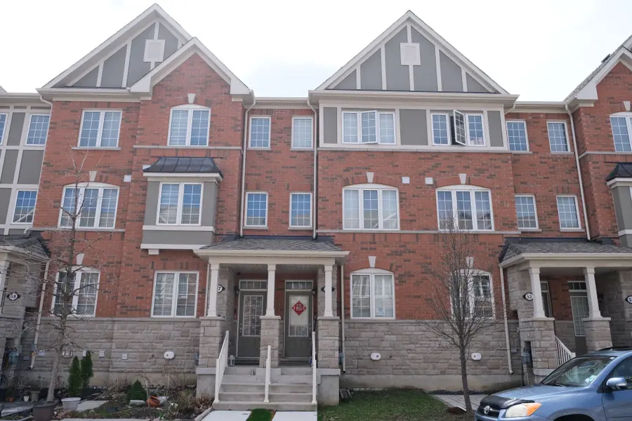 55 Jolly WAY, Toronto E04, ON M1P 0E2