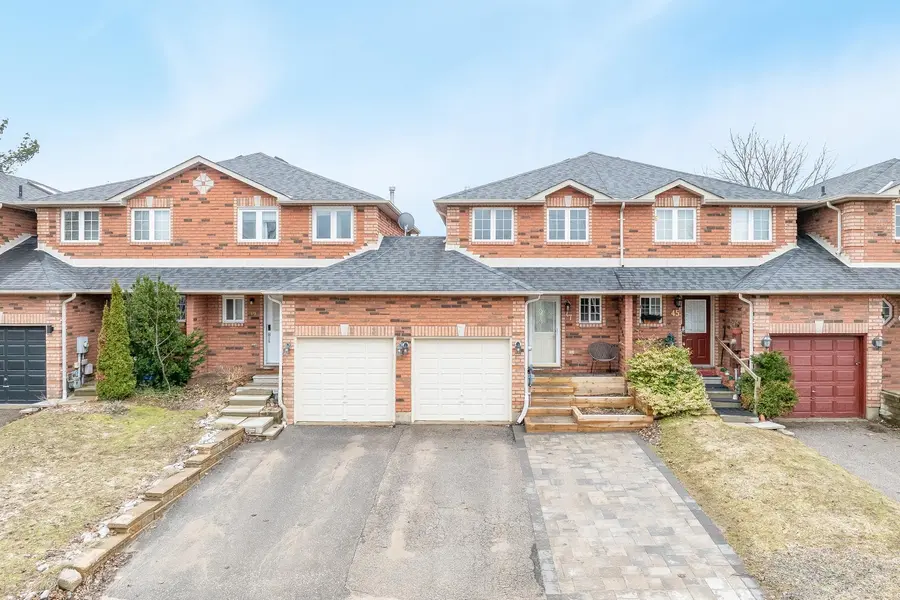 47 Bibby CT, Barrie, ON L4N 8T4