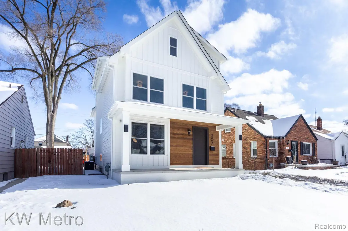 207 S Wilson AVE, Royal Oak, MI 48067