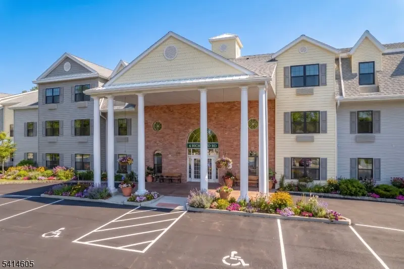 6411 Richmond Rd #411, West Milford Twp., NJ 07480