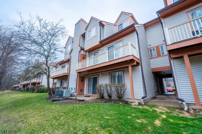 50 Woods Edge Dr #50, Roxbury Twp., NJ 07876