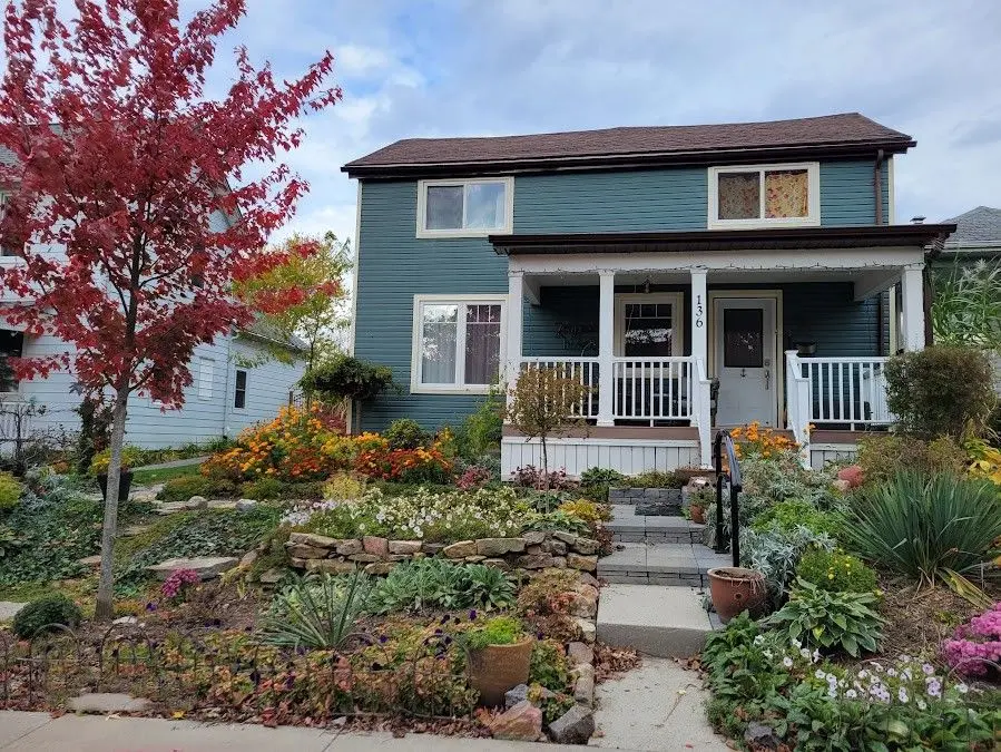 136 John ST, Gananoque, ON K7G 1A5