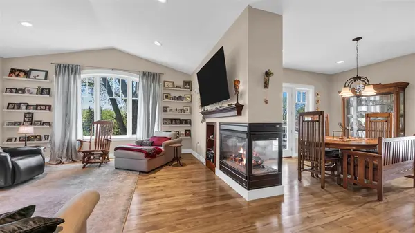 29 Dunuggan Ct, Iowa City, IA 52240