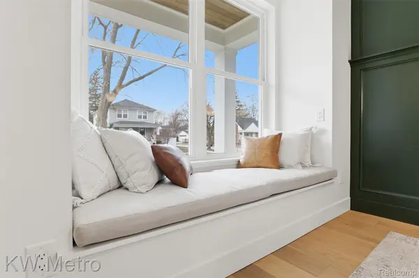 207 S Wilson AVE, Royal Oak, MI 48067