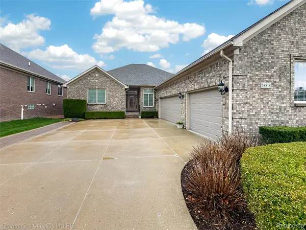 58818 Gallery CT, Washington Township, MI 48094