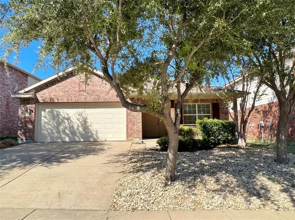 12536 Panorama Drive, Fort Worth, TX 76028