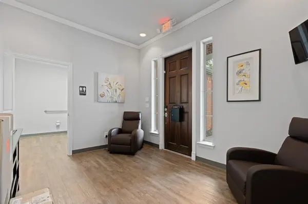 6340 Davis Boulevard, North Richland Hills, TX 76180