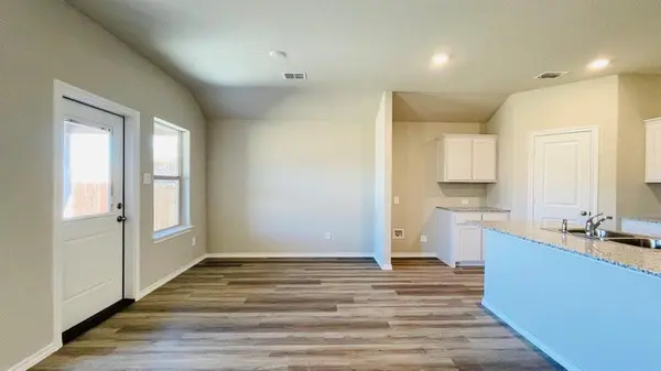 4260 TRICKLING CREEK Lane, Fort Worth, TX 76036