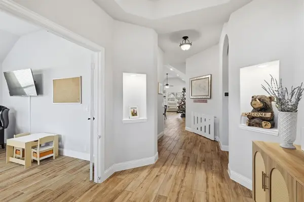 8809 Lavon Lane, Denton, TX 76226