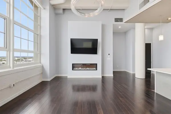 2600 W 7th Street #1827, Fort Worth, TX 76107