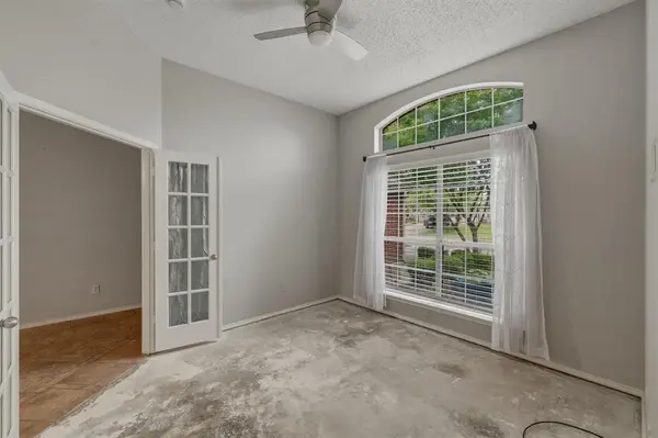 1714 Crestmeadow Lane, Mansfield, TX 76063