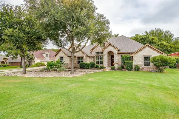 112 Heritage Place, Glen Rose, TX 76043