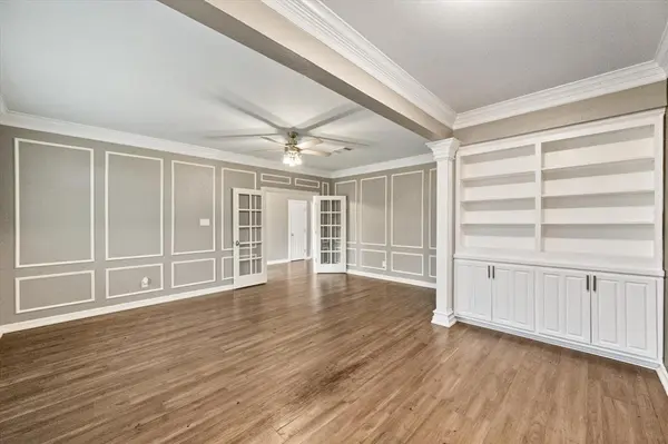 5401 Emerald Park Boulevard, Arlington, TX 76017