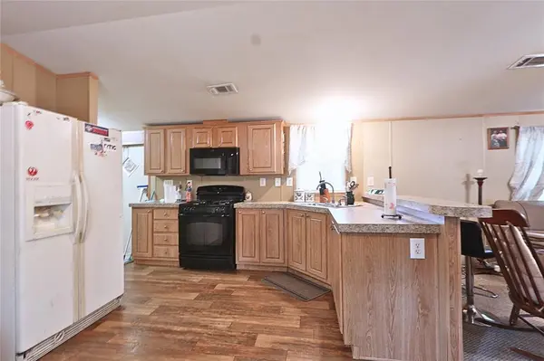 13990 Daniel Boone Lane, Log Cabin, TX 75148