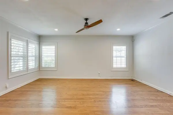 6463 Lindell Avenue, Fort Worth, TX 76116