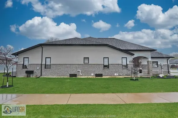 100 HOUGHTON, Essex, ON N8M 0A5