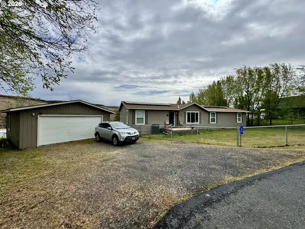 330 KRAMERIA CT, Arlington, OR 97812