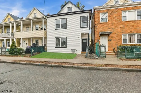 89 Semel Ave, Garfield City, NJ 07026