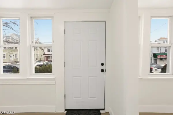 338 E 19Th St, Paterson City, NJ 07524