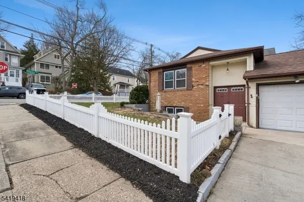 1 Lyons Pl, Morristown Town, NJ 07960