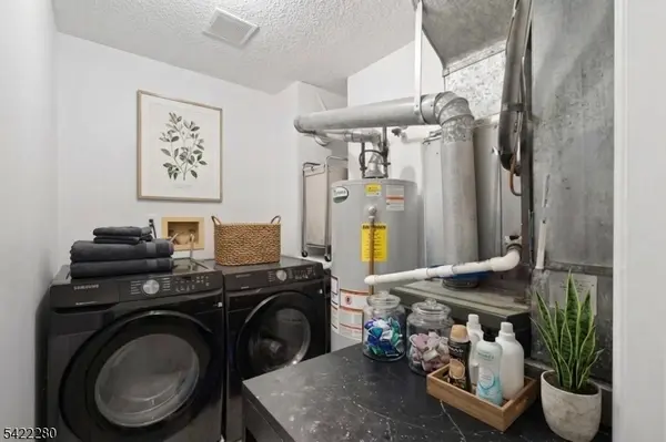 107 Rachel Ct, Franklin Twp., NJ 08823