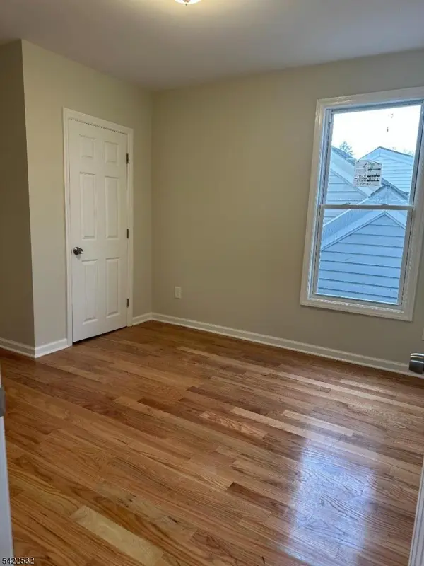 68 Arch St, Paterson City, NJ 07522