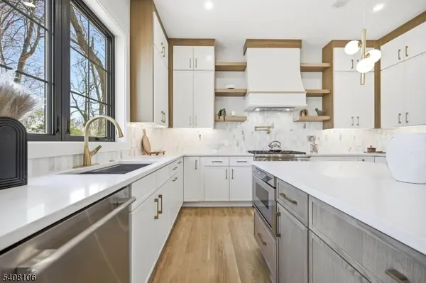 74 Irving Ave, Livingston Twp., NJ 07039