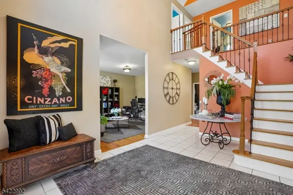 23 Midland Dr, Liberty Twp., NJ 07838