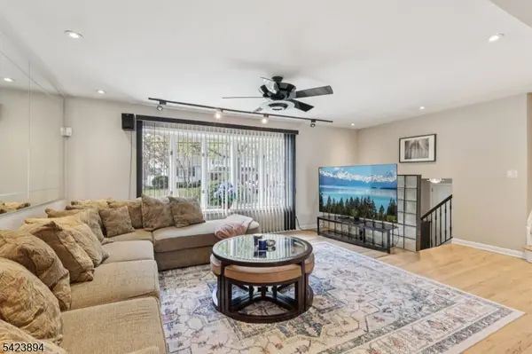 118 Byrd Ave, Bloomfield Twp., NJ 07003