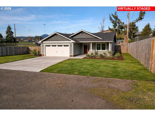 272 S 7TH ST, Creswell, OR 97426