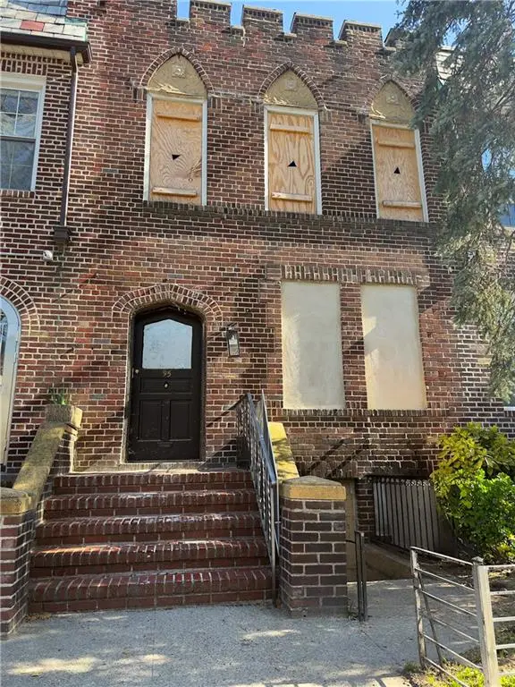 95 73rd ST, Brooklyn, NY 11209