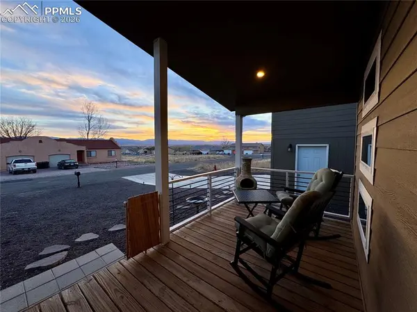 279 W Acorn DR, Pueblo, CO 81007