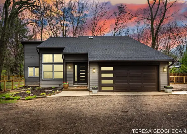 3283 Lorrimar LN, Saugatuck Twp, MI 49453
