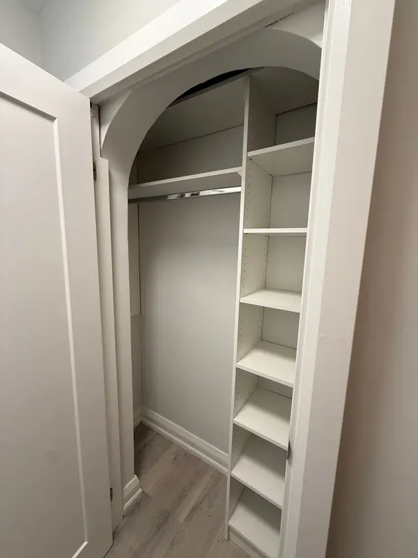 464 Spadina RD #24, Toronto C03, ON M5P 2W4