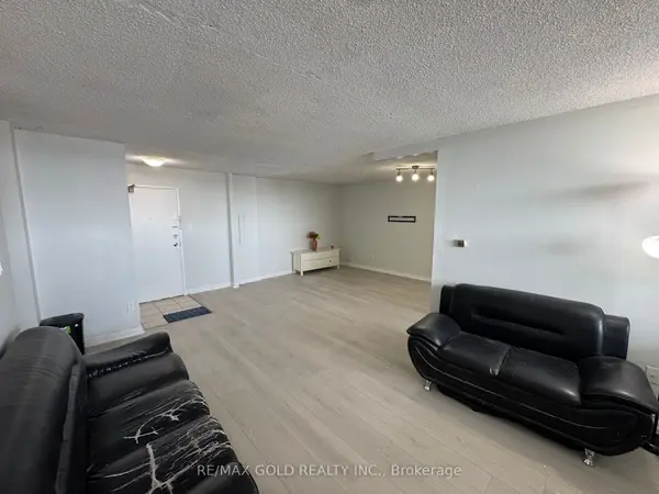 100 Wingarden CT #713, Toronto E11, ON M1B 2P4