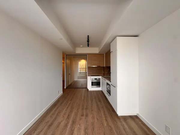 1050 Eastern AVE #323, Toronto E01, ON M4L 0B7