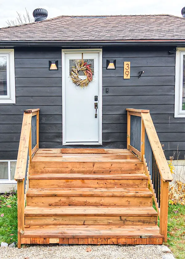 39 Ash ST, Tay, ON L0K 2C0