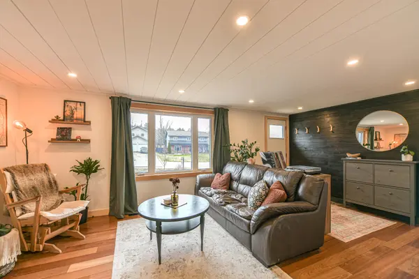 39 Ash ST, Tay, ON L0K 2C0