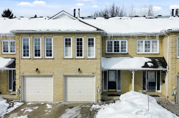 43 Hartnell SQ, Brampton, ON L6S 5W8
