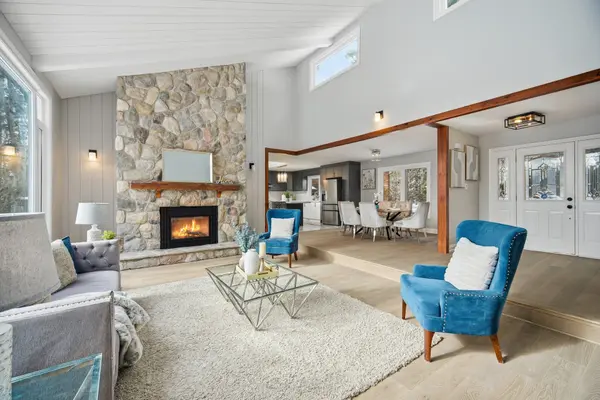 43 Olivers LN, Caledon, ON L7C 1G5