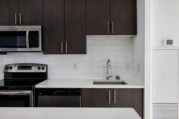 11 Superior AVE #905, Toronto W06, ON M8V 0A7